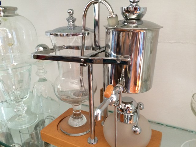 I covet this vacuum coffee maker.